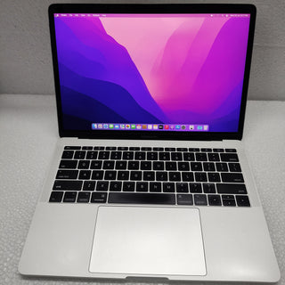 MacBook Pro (13-inch, 2016, Two Thunderbolt 3 ports) -