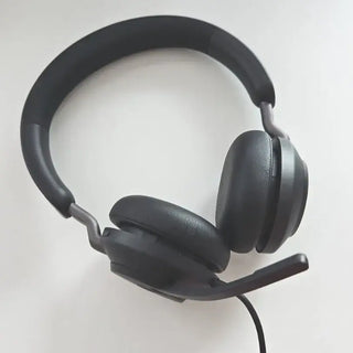 Jabra Evolve2 40 wired headset with mic