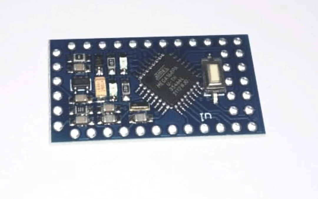 Microcontrollore Per Progetti Fai Da Te 1 Pezzo ATmega328 3,3V 8MHz - Sostituto Compatibile Per Arduino Pro Mini, Nuovo! Chip Atmega328 8mhz Per Arduino Pro Mini Compatibile - Foto 3