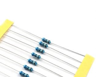 68 Ohm 0.25W Metal Film Resistor (Pack of 100)