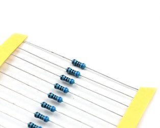 680 Ohm 0.25W Metal Film Resistor (Pack of 100)